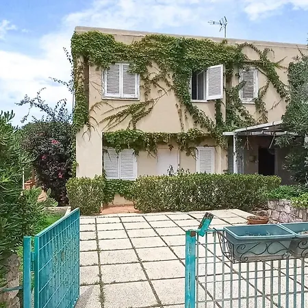 Holiday home In With Outdoor Swimming Pool